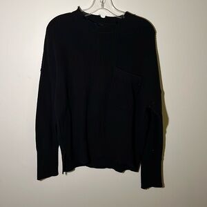 Pistola “destroyed” sweater. Came with the cuts in neck.